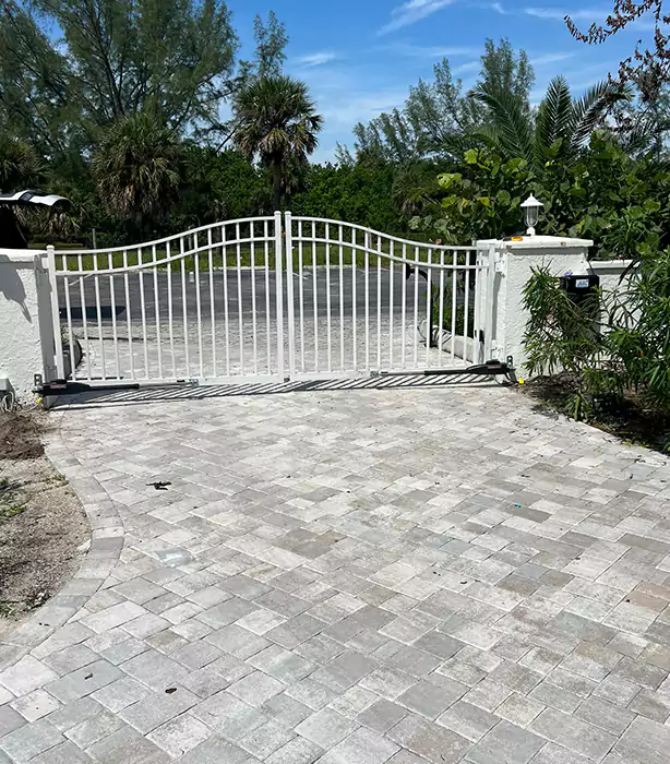 Chain Link Gate Repair Key Biscayne